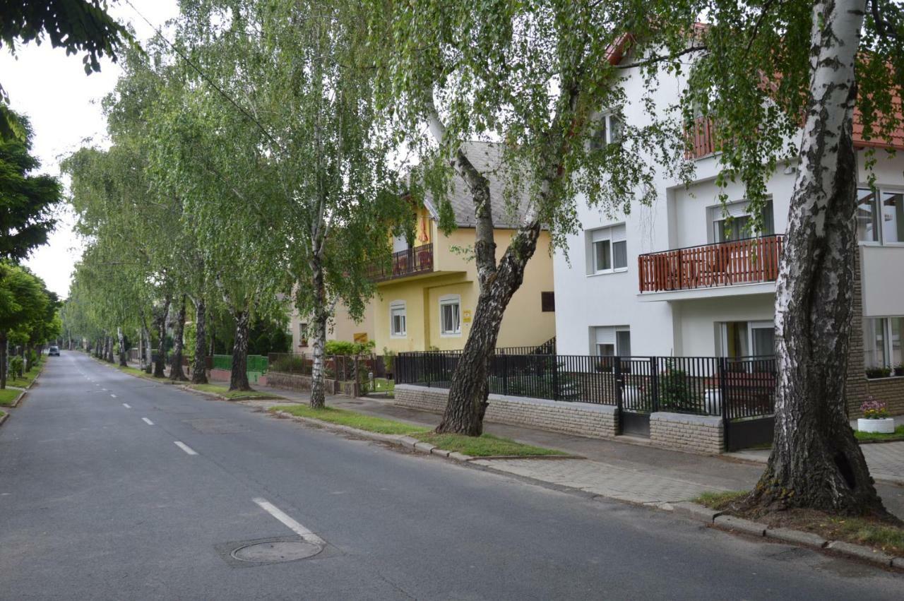 Varga Apartman Heviz Exterior photo