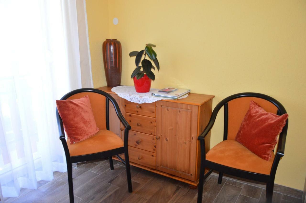 Varga Apartman Heviz Exterior photo