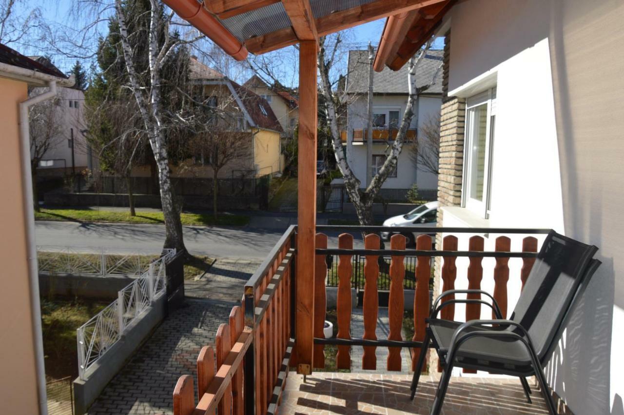 Varga Apartman Heviz Exterior photo