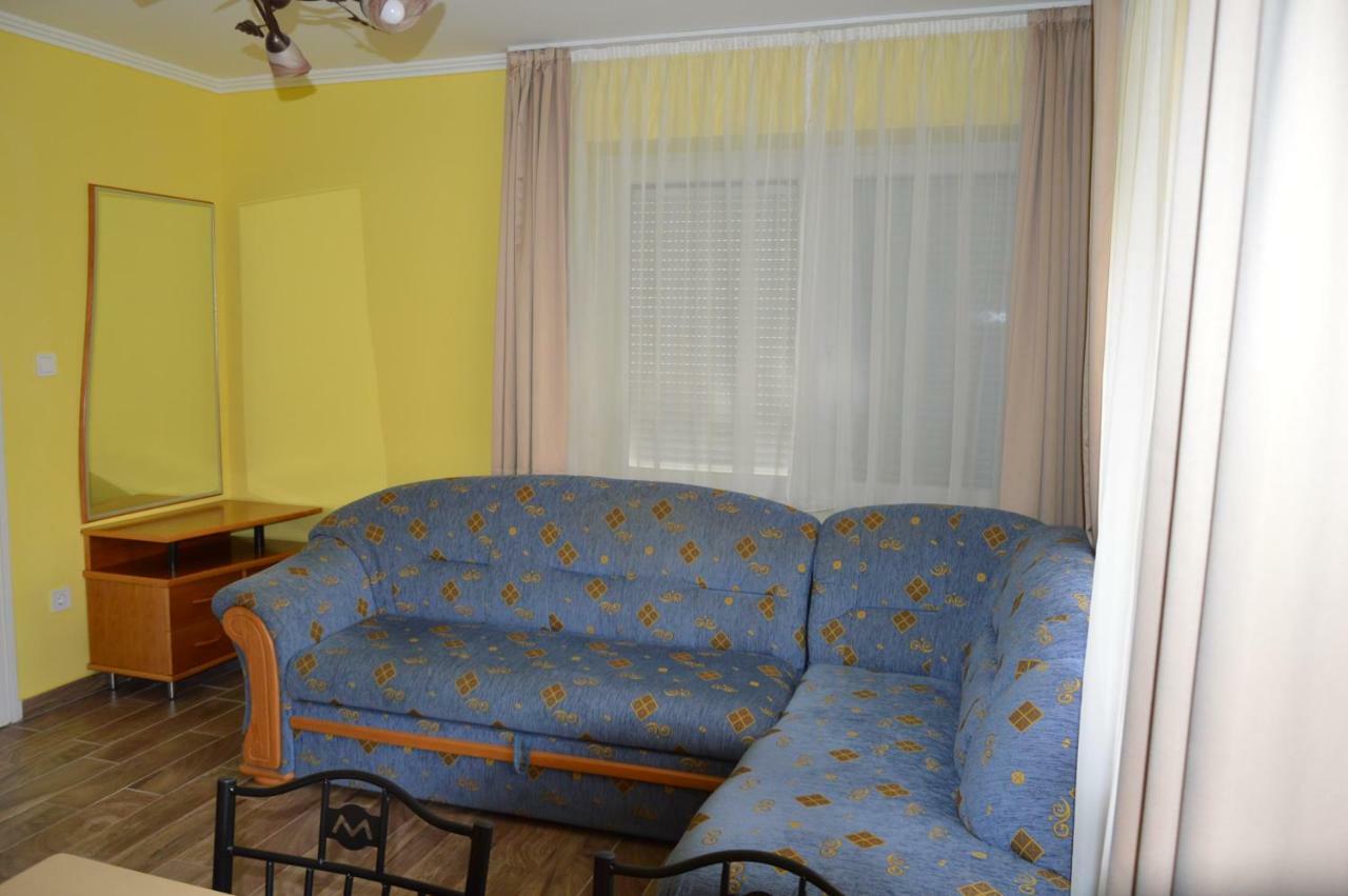 Varga Apartman Heviz Exterior photo